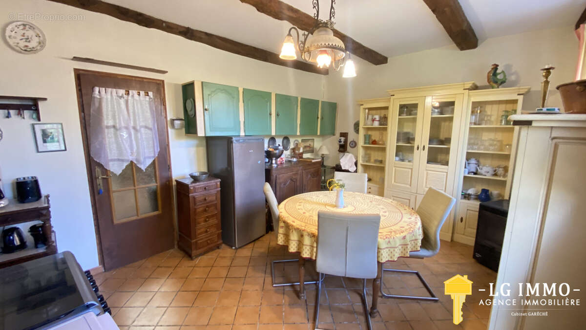 Maison à BOUTENAC-TOUVENT
