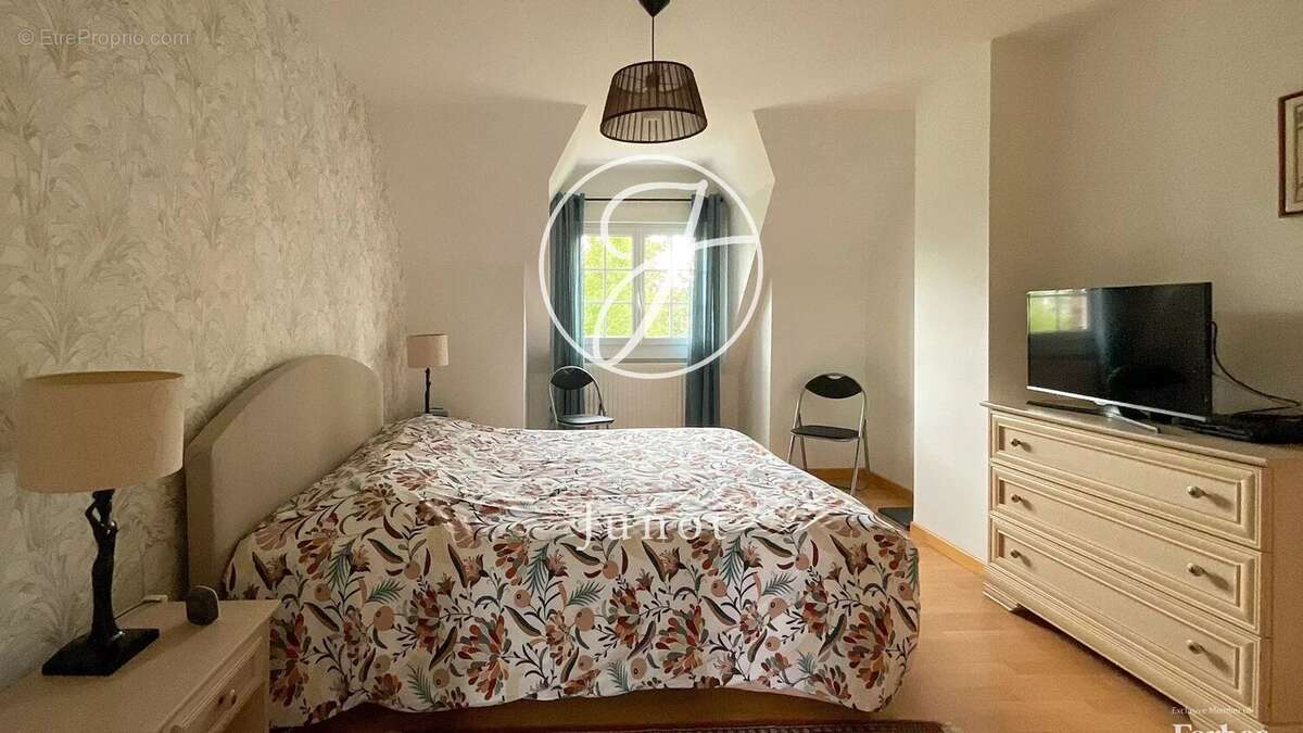 Maison à FACHES-THUMESNIL