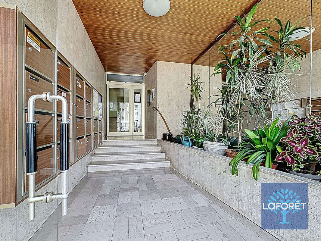 Appartement à CHILLY-MAZARIN