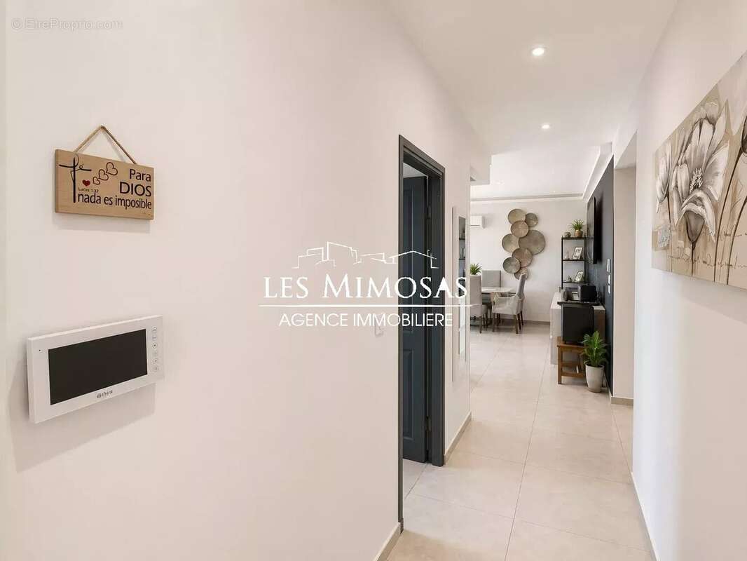 Appartement à FREJUS