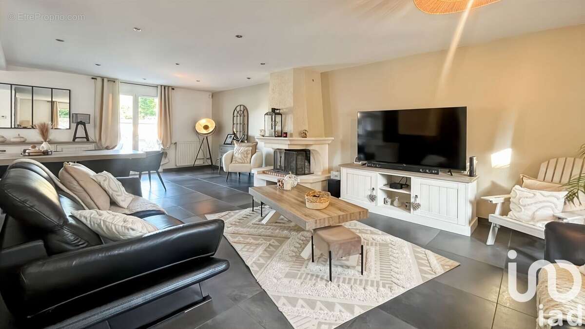 Photo 4 - Maison à VILLECRESNES