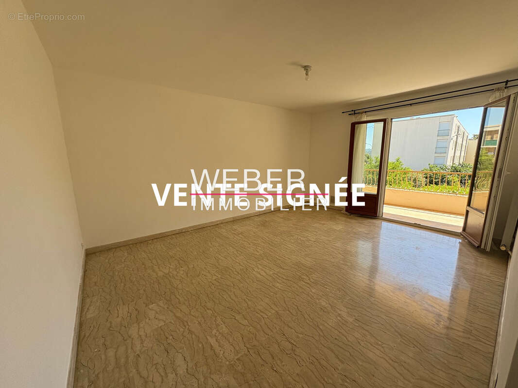 Appartement à OLLIOULES