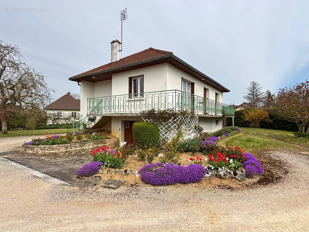 Maison à SAINT-GERMAIN-DU-PLAIN