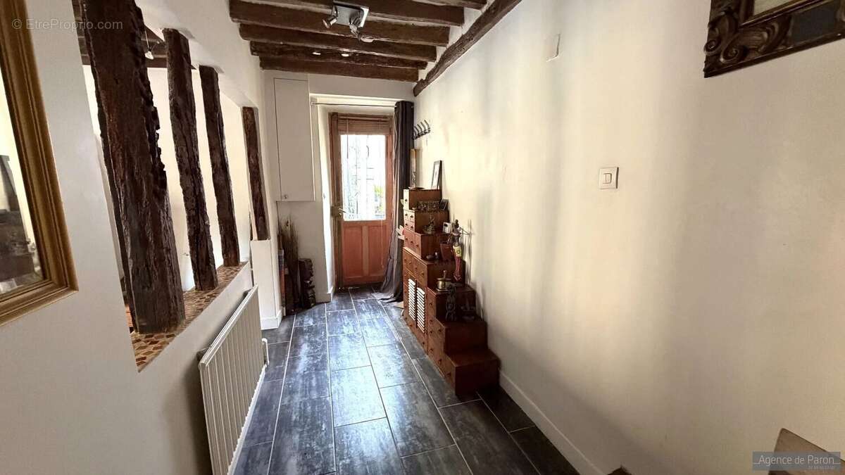 Maison à VERRIERES-LE-BUISSON