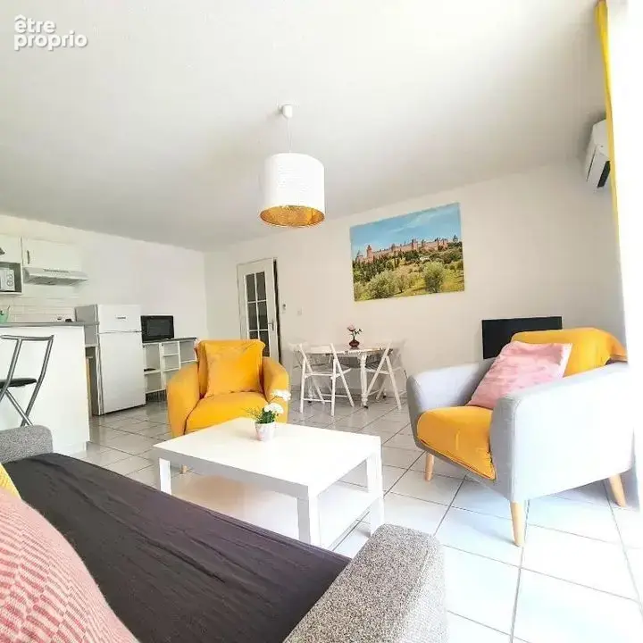 À découvrir sans tarder : superbe T2 rénové et meublé à - photo 3