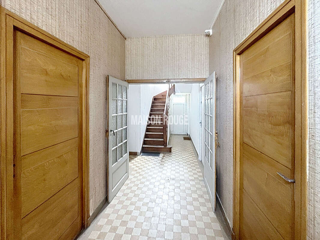 Appartement proche commerces et gare - photo 2