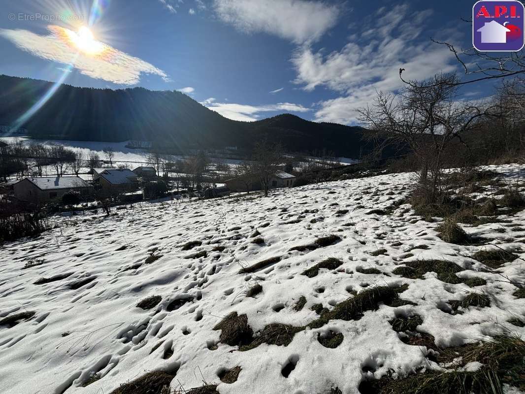 Terrain à ROQUEFEUIL