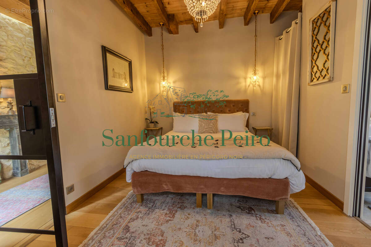Appartement à SARLAT-LA-CANEDA