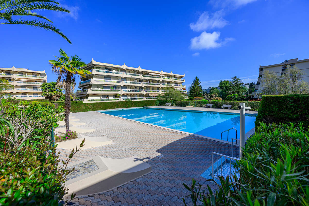 Appartement à MANDELIEU-LA-NAPOULE