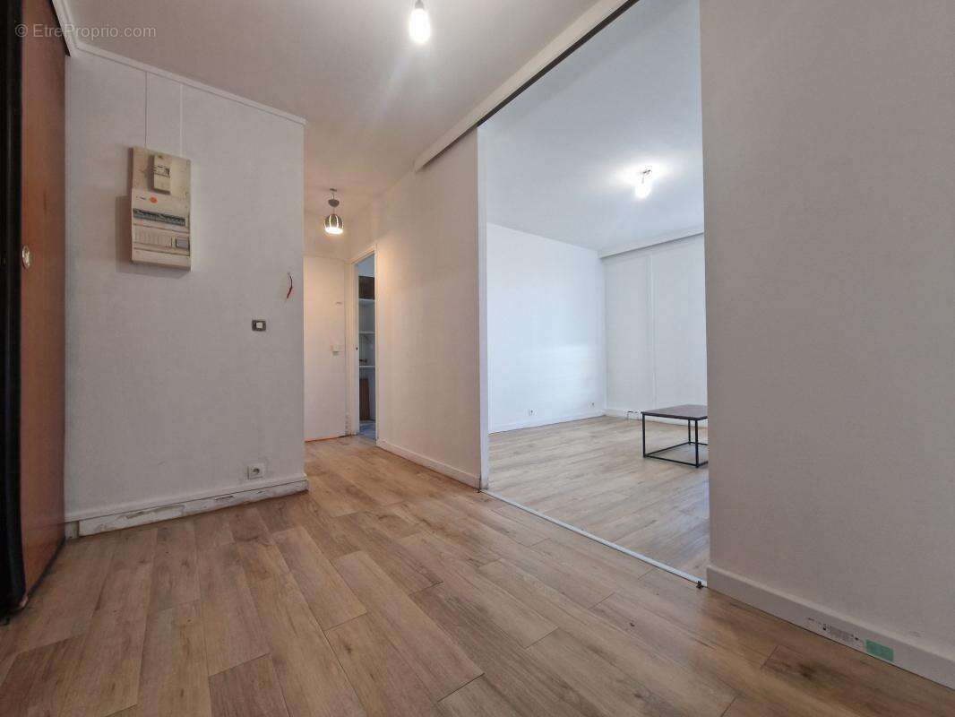 Appartement à VAIRES-SUR-MARNE