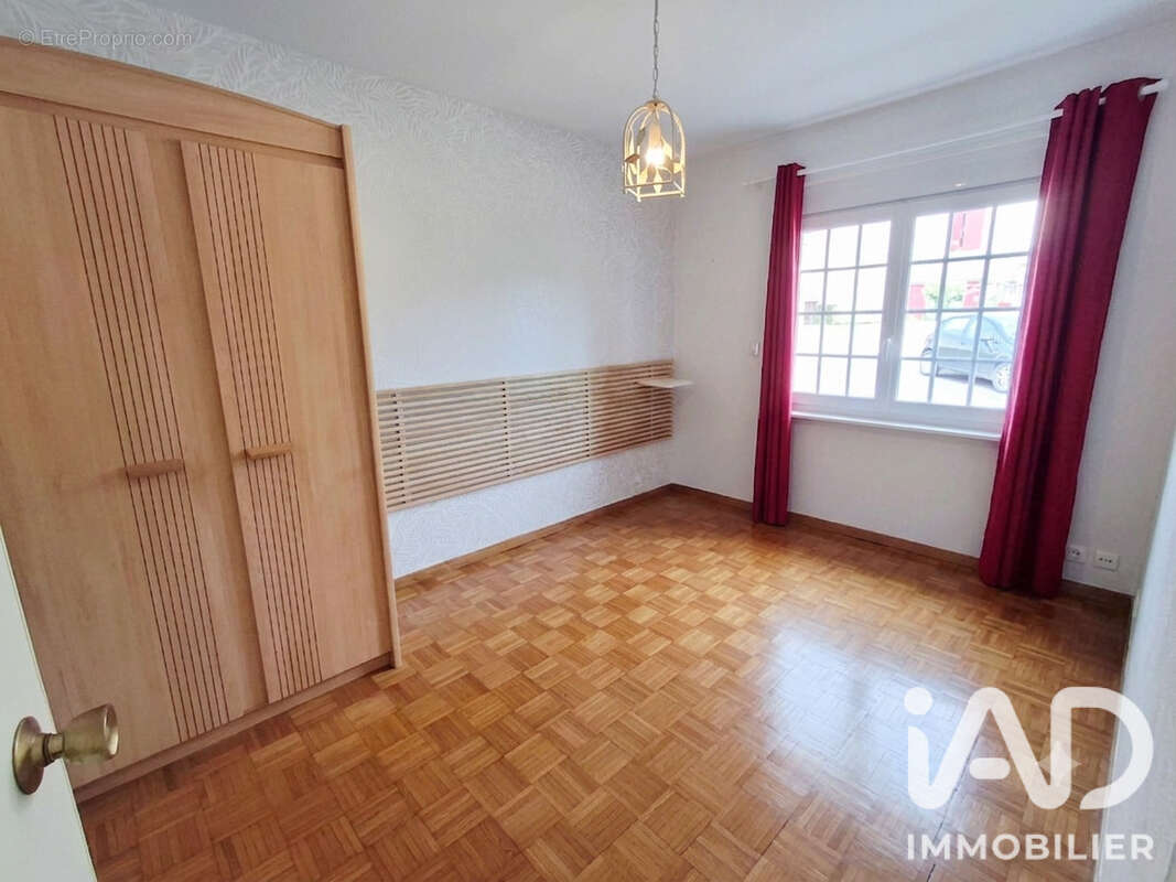 Maison 101 m² à Val-De-Reuil  - photo 8
