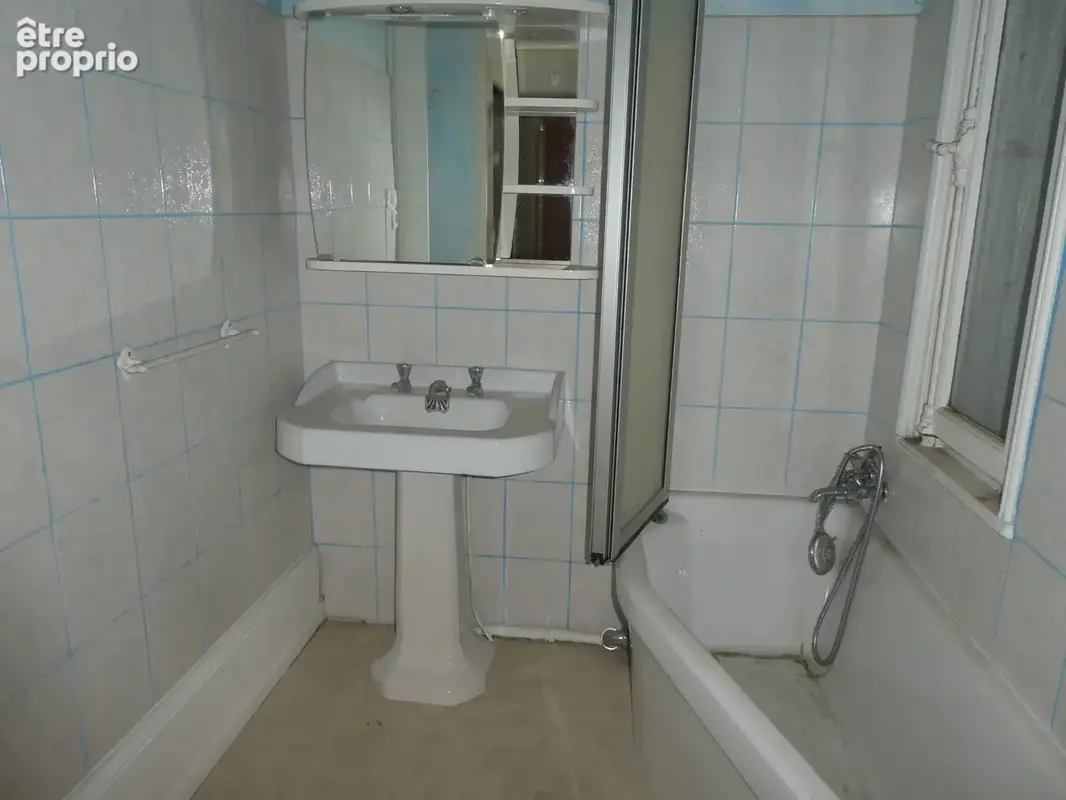 LE THILLOT (88)Maison bourgeoise de caractère à rénover de 280 m²sur trois niveaux, terrain 1000 m²+ garage - photo 17