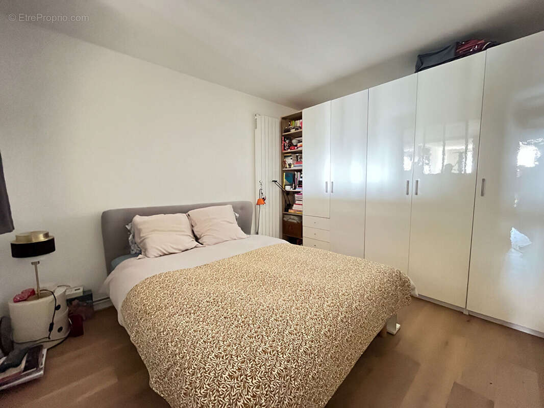 Appartement à SURESNES