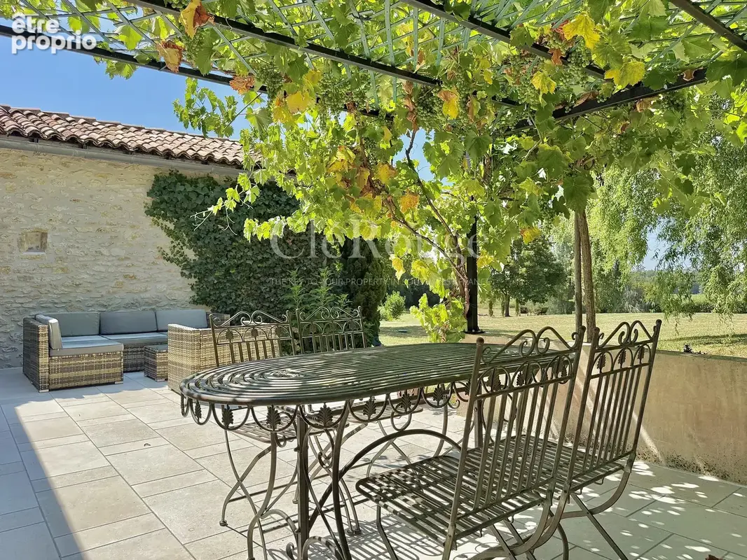 Magnifique emplacement pour cette maison de campagne avec un gîte près de Bergerac - photo 24