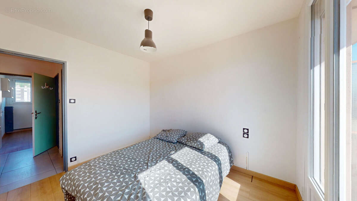 Appartement Echirolles 3 pièces 54.56 m2, rue Danielle Casanova - photo 11