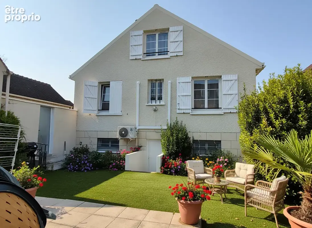 Maison à CHANTILLY