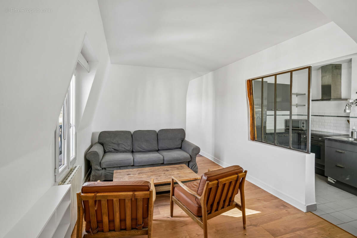 Appartement à PARIS-17E