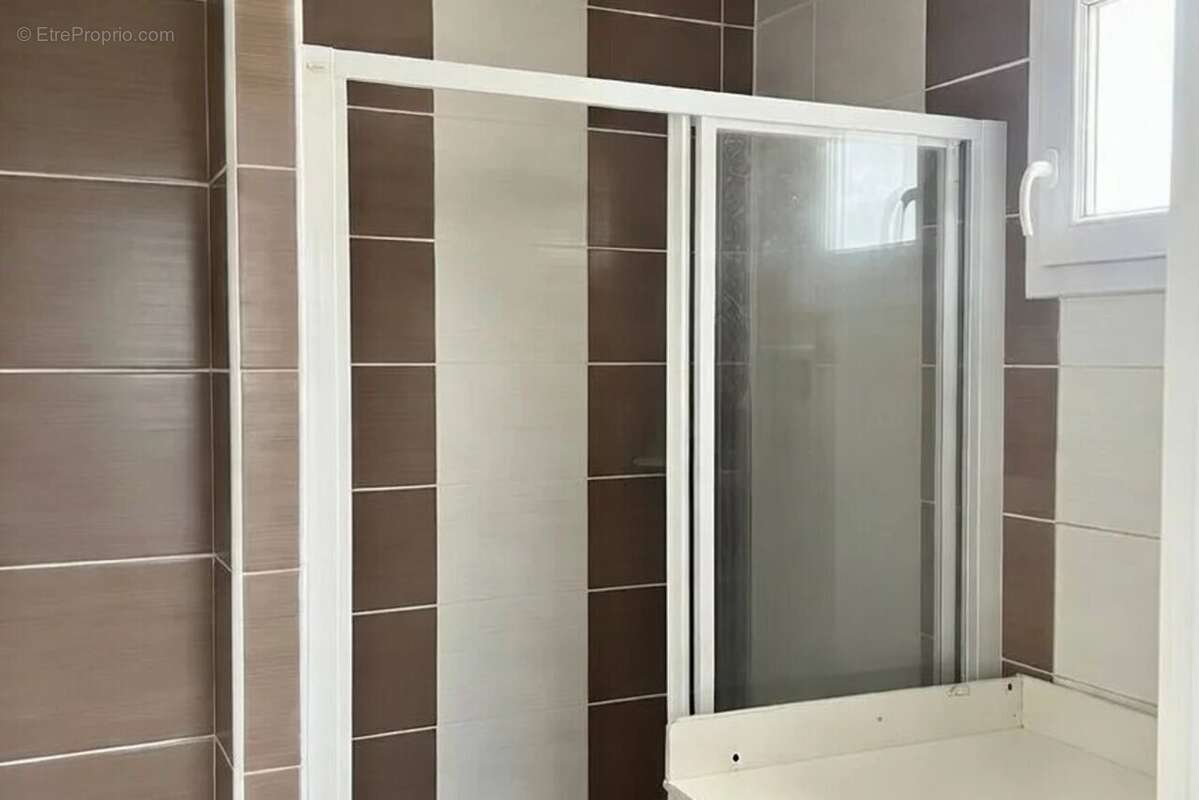 Maison à SAINT-MAUR-DES-FOSSES