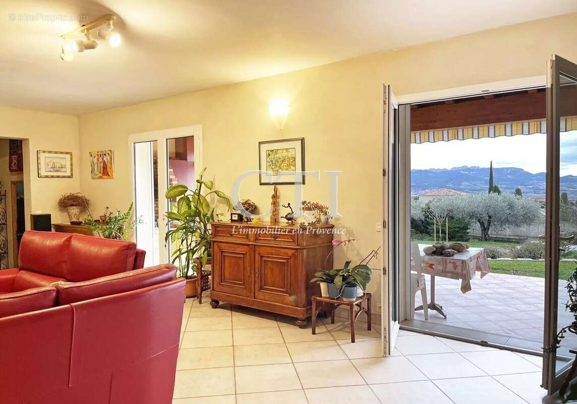 Maison à VAISON-LA-ROMAINE