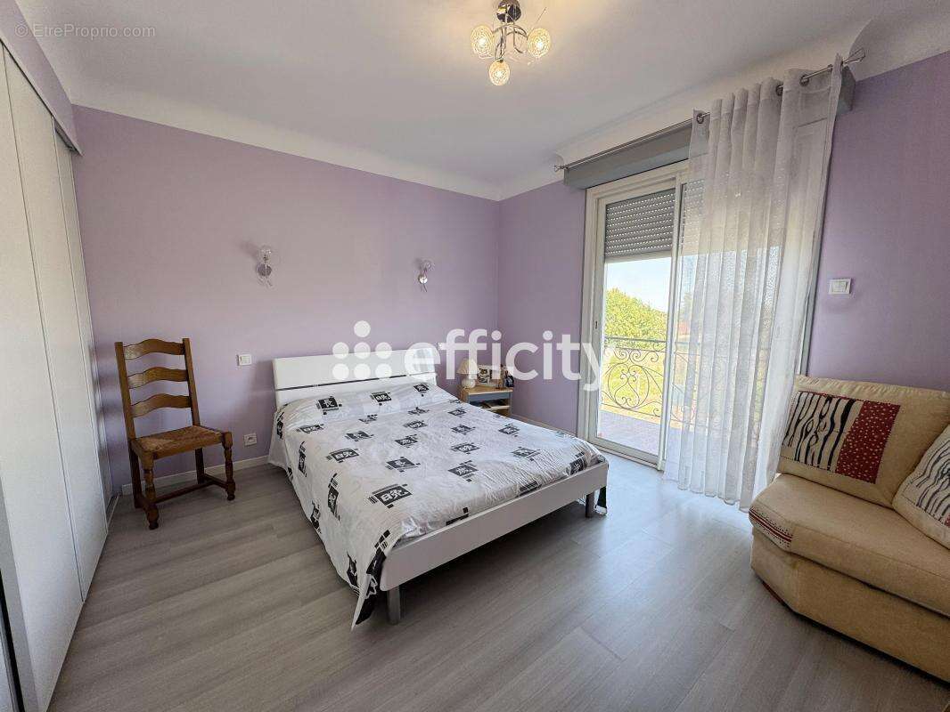 Maison 190 m² à Lembeye  - photo 9