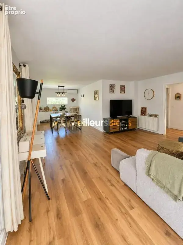 Rez-de-jardin 5 pièces de 179 m² à Marseille 13009, 4 chambres - photo 2