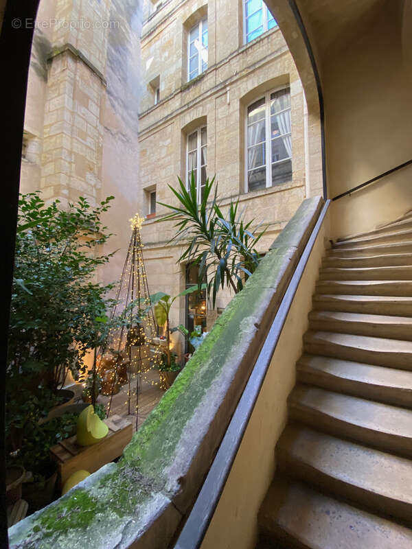 Appartement à BORDEAUX