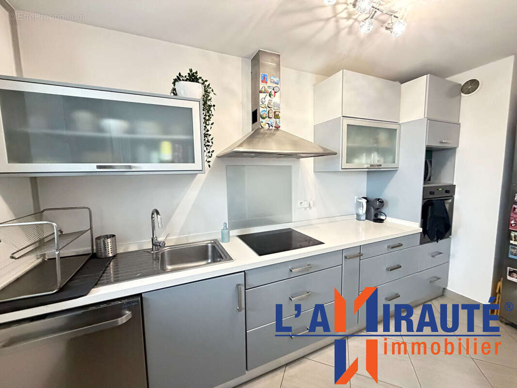 Appartement à SARTROUVILLE