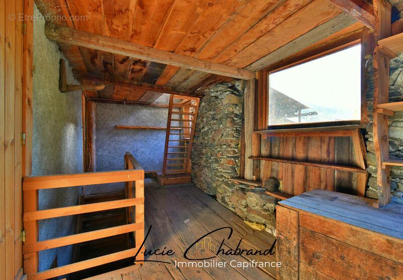 Maison à SAINT-VERAN