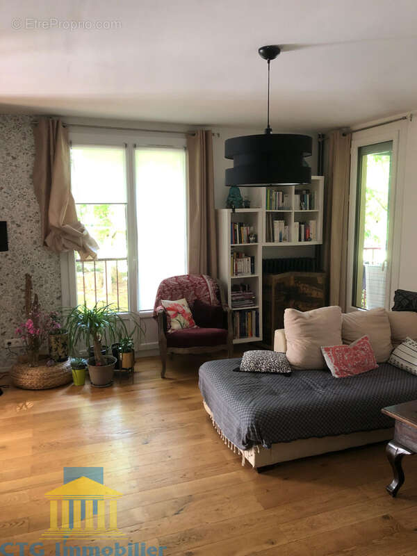 Appartement à MARSEILLE-8E