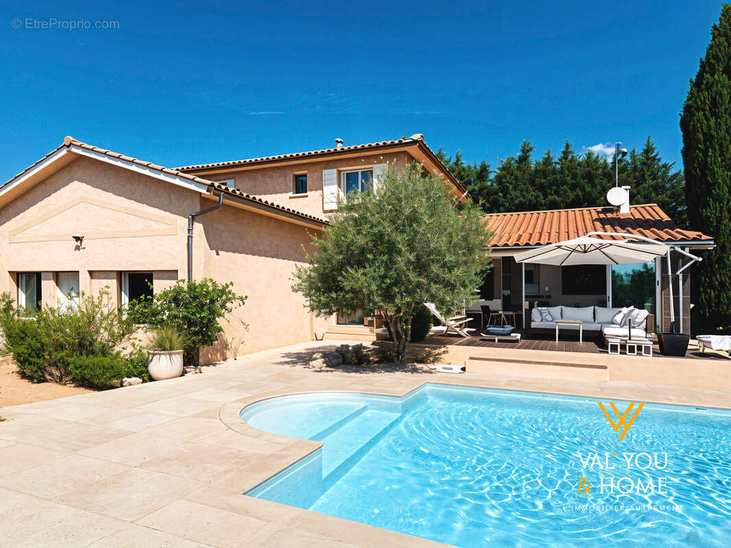 Maison de famille individuelle 205 m2 -  9 pièces avec piscine - photo 17