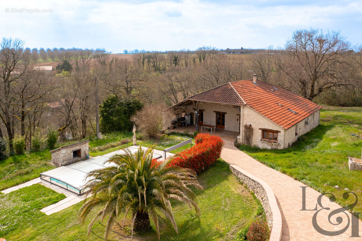 Maison à HAUTEFAGE-LA-TOUR