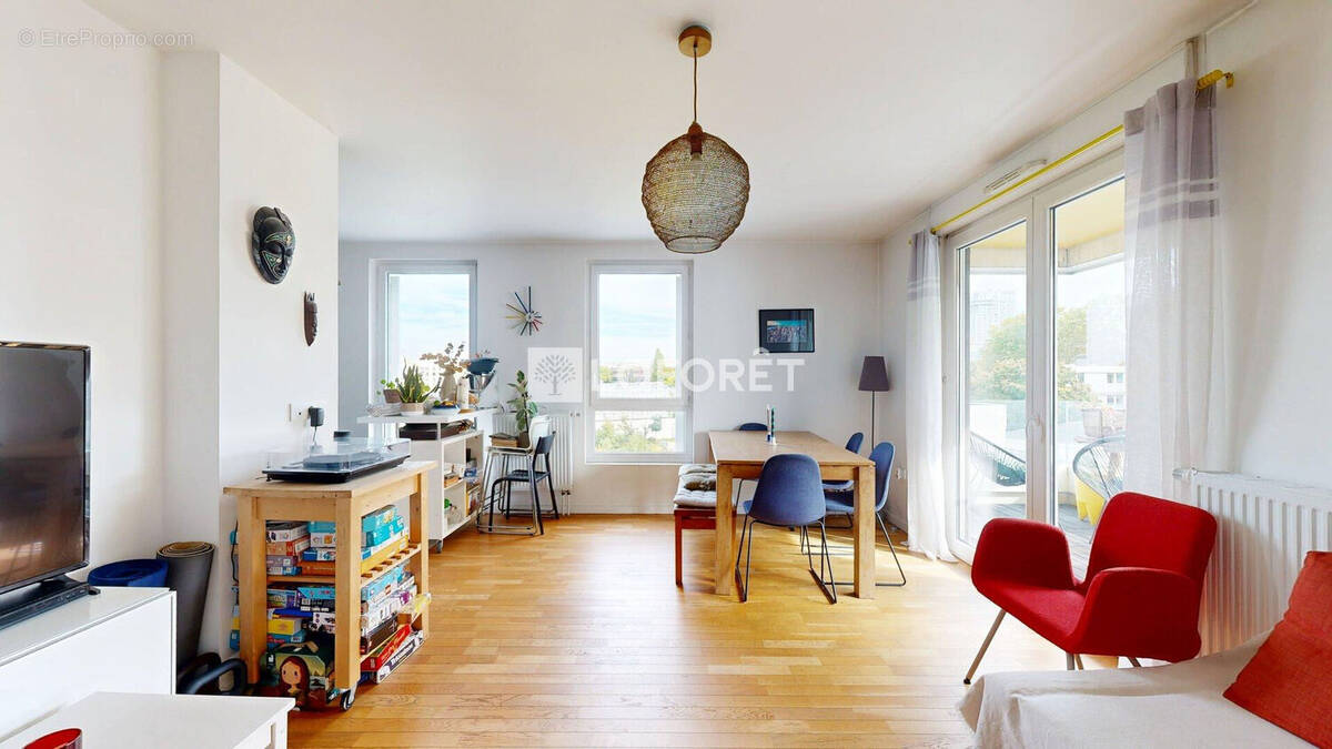 Appartement à NANTERRE