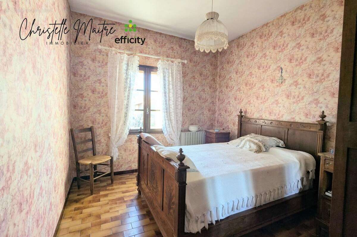 Maison à SAINT-MARTIN-DE-CRAU