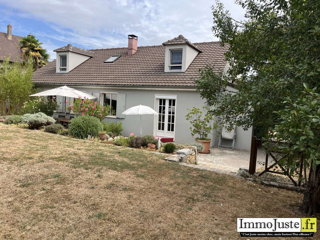 Maison 130 m² à Sonchamp  - photo 3