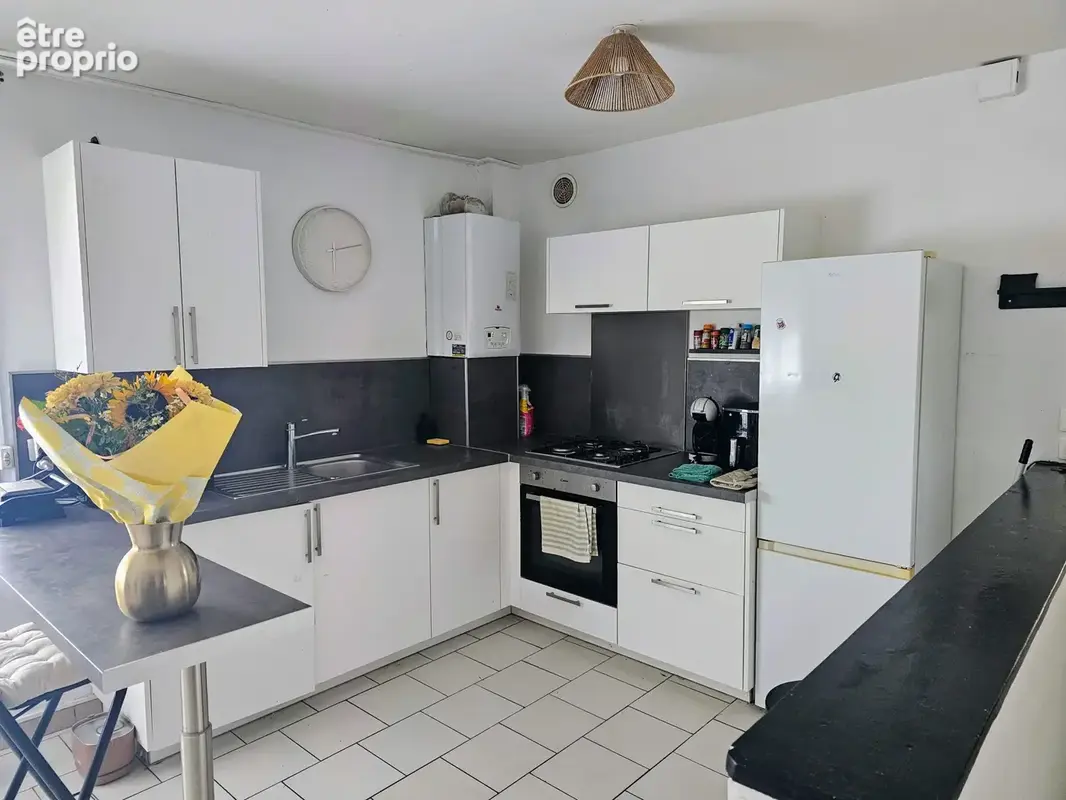 Immeuble de 4 apparts T3 loués non meublés - photo 2