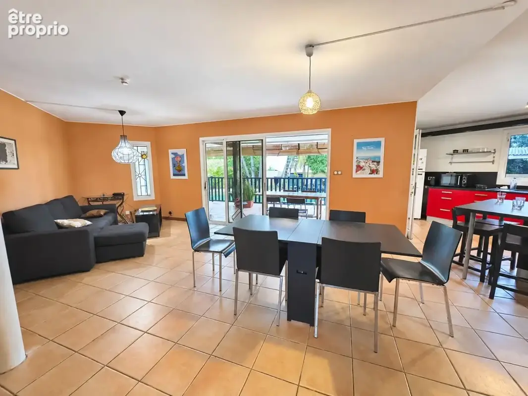 Maison 7 pièces 190 m² à vendre à Saint-Denis (97490) - photo 9