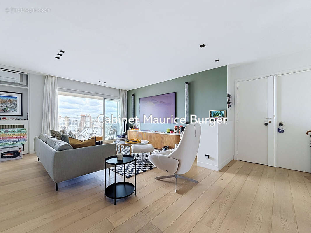 Appartement d’exception   Dernier étage   Vue Tour Eiffel   Rénové   Balcon - photo 11