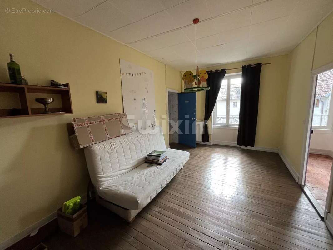 Maison à OUROUX-EN-MORVAN