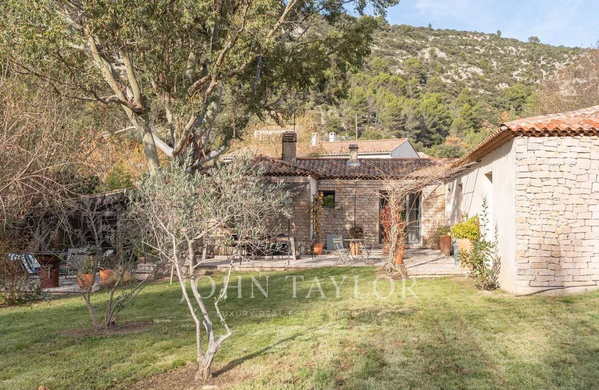 Maison à VAUVENARGUES