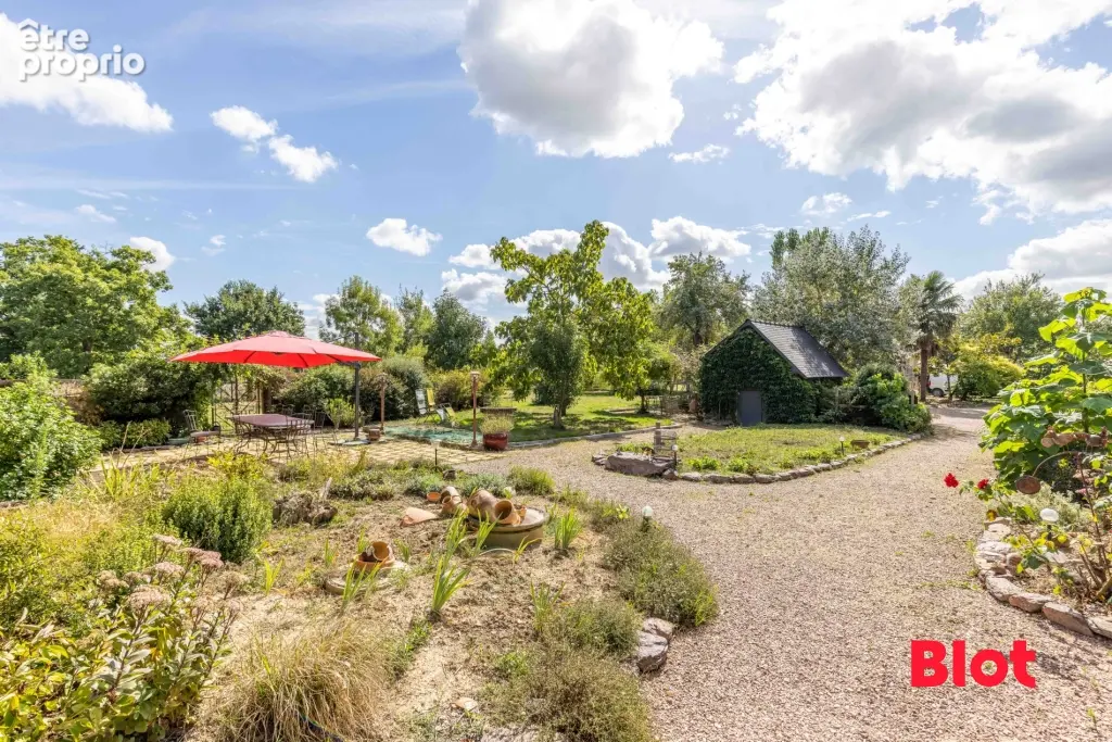 Maison 470 m² à Breal-Sous-Montfort  - photo 2
