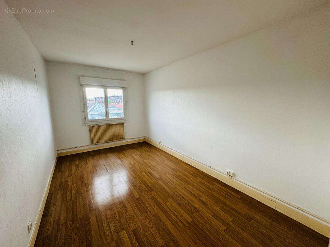 Appartement à FOURCHAMBAULT