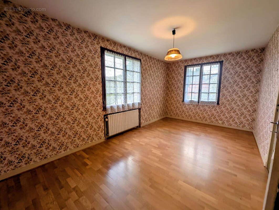 Maison à MILLY-LA-FORET