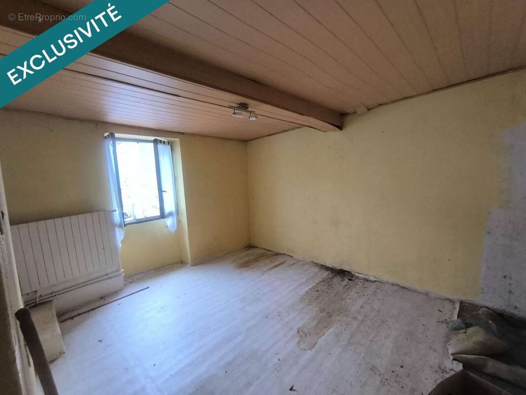 Maison 100 m² à Ravel  - photo 9