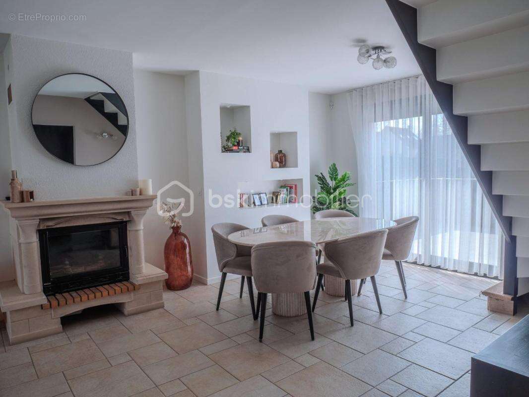 Maison à DAMMARTIN-EN-GOELE