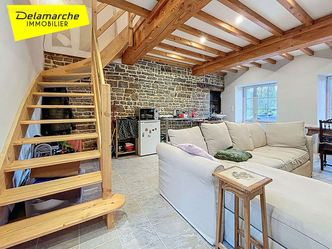 Maison à SAINTE-MARIE-OUTRE-L'EAU