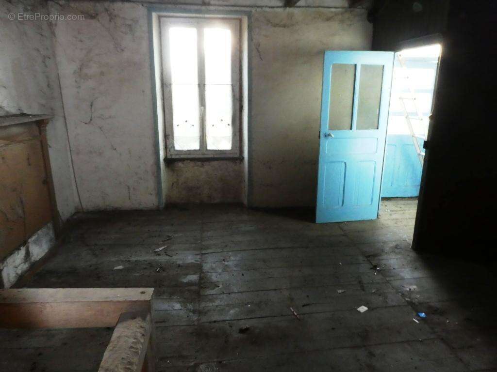 Maison à SAINT-CARADEC-TREGOMEL