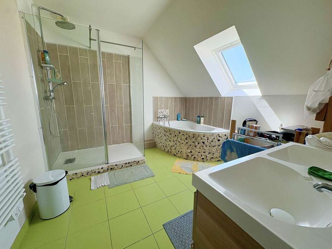Maison 112 m² à Sainte-Suzanne-Sur-Vire  - photo 5