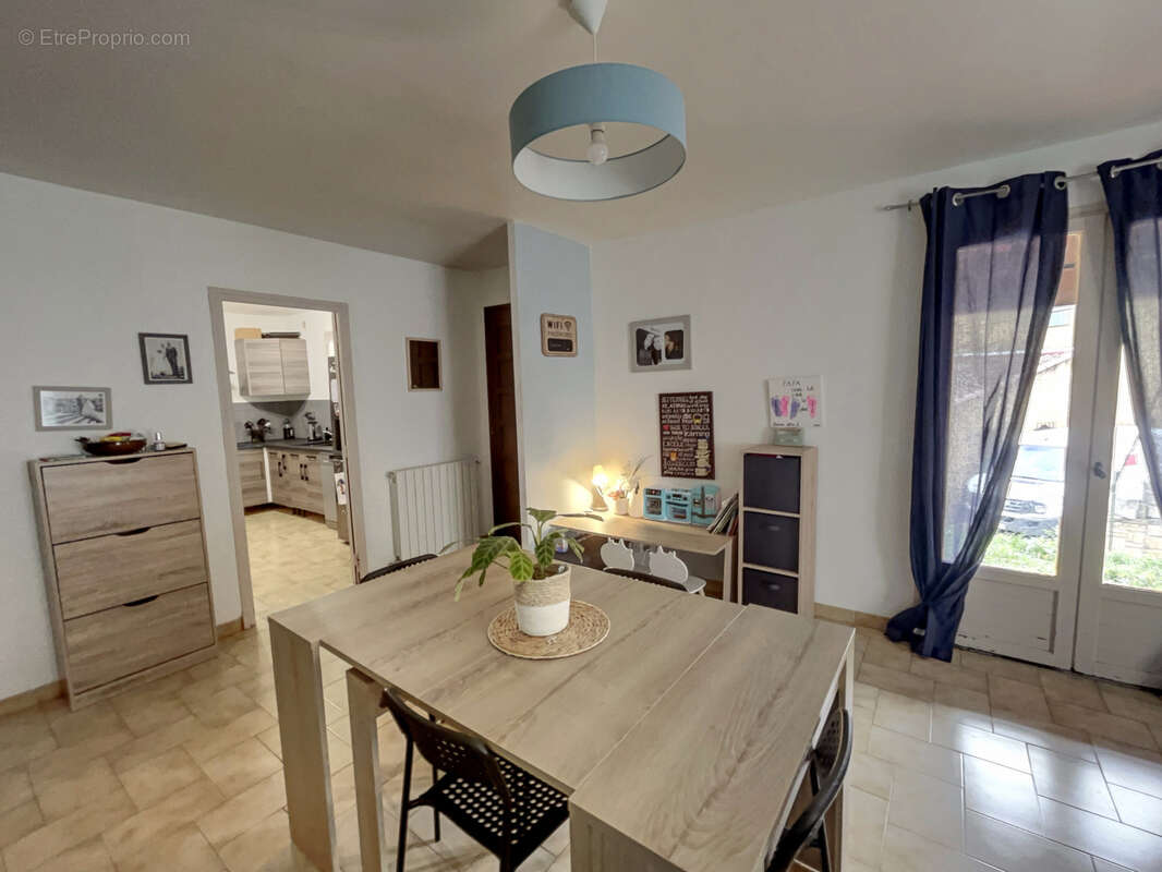 Maison à COMPS