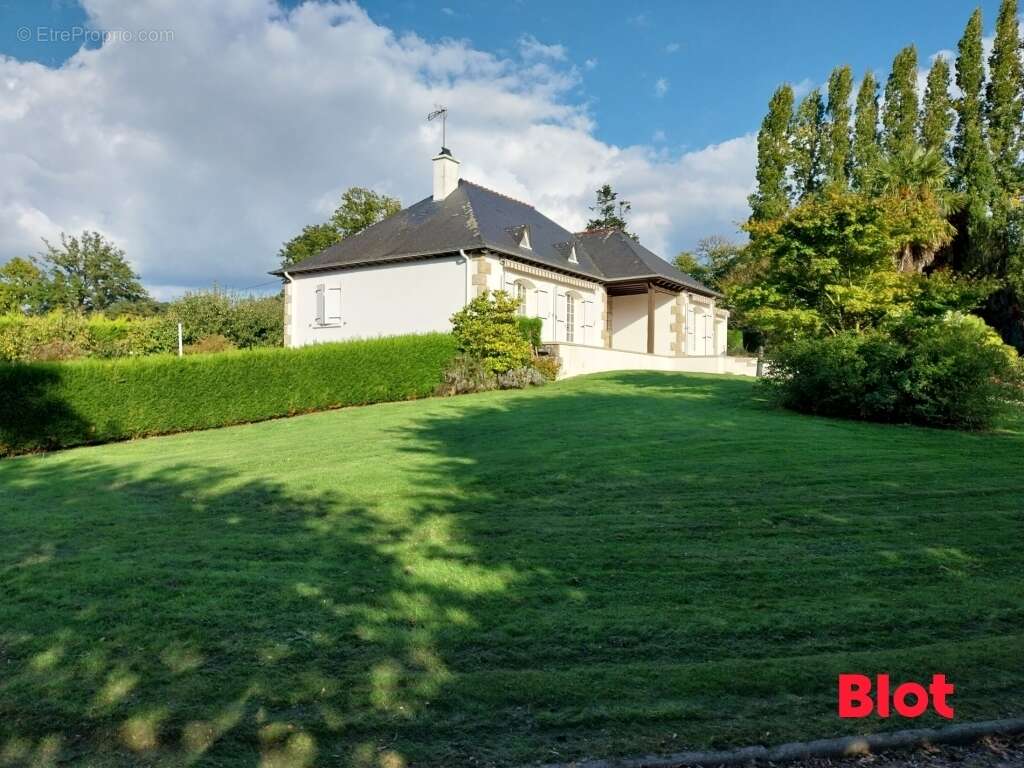 Maison à CHATILLON-EN-VENDELAIS