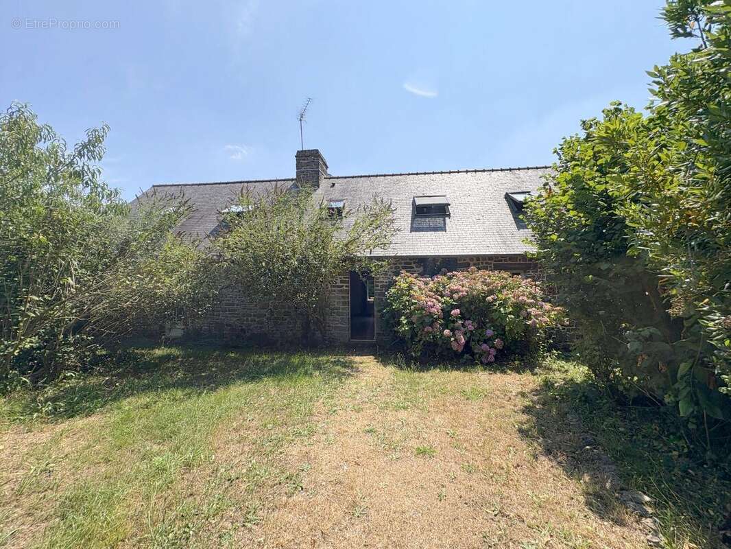 Maison 178 m² à Saint-Aubin-Des-Preaux  - photo 3
